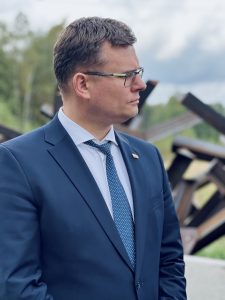  Lithuania with the Baltic states nad Poland will seek ways to attract additional EU financing for defence line reinforcements, says Minister of National Defence  