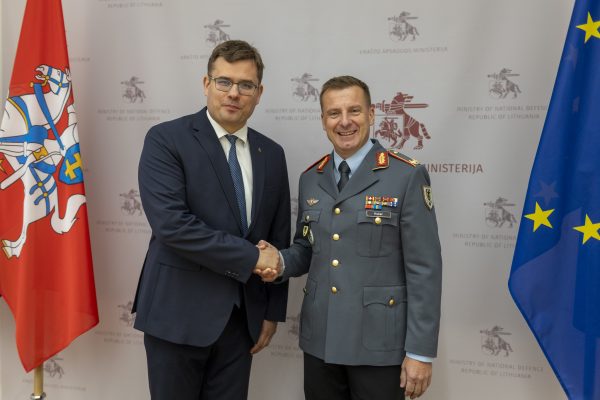  Į Lietuvą sugrįžo pirmasis NATO kovinės grupės Rukloje vadas, vadovaus Vokietijos brigadai