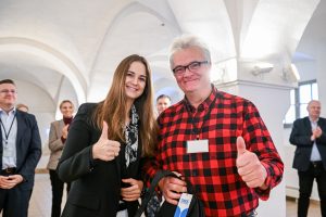  KAM kolega „Judumo mėnesio“ iššūkį priėmė rimtai – nuėjo milijoną žingsnių