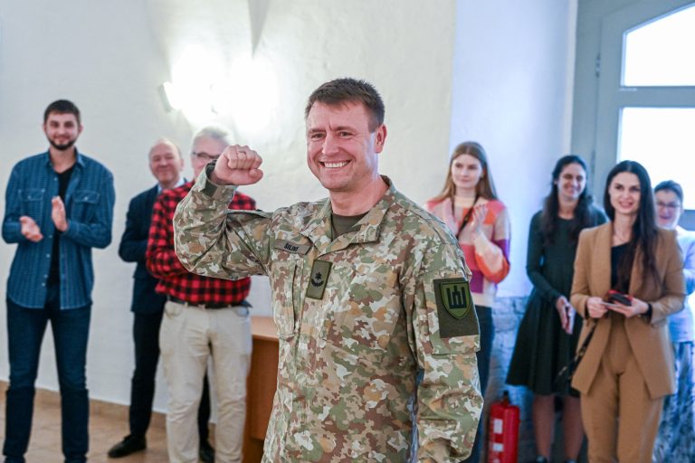 KAM kolega „Judumo mėnesio“ iššūkį priėmė rimtai – nuėjo milijoną žingsnių