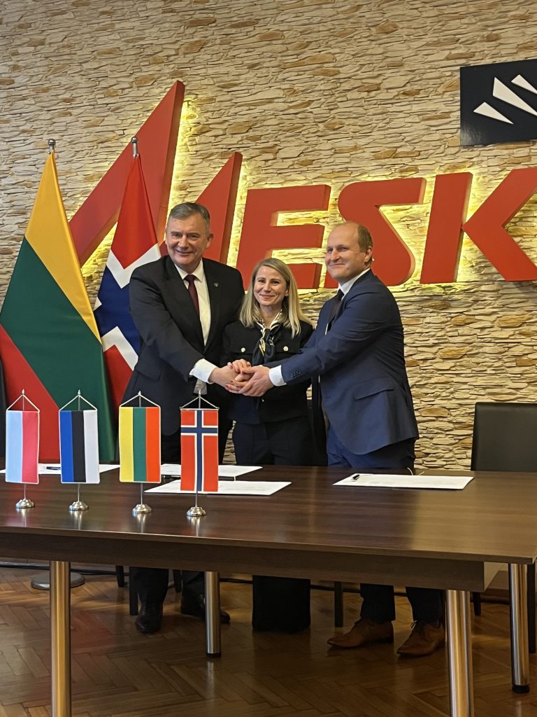 Lietuva pasirašė ketinimų susitarimą dėl trumpojo nuotolio sistemų „Piorun“ įsigijimo