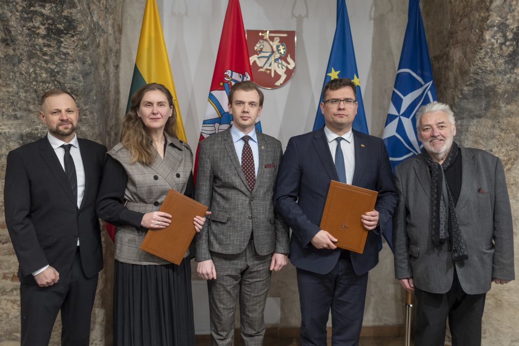 Stiprės krašto apsaugos ir kultūros bei švietimo organizacijų bendradarbiavimas