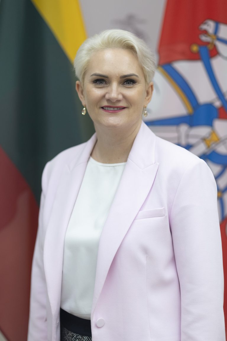 Vice Minister O. Mašalė and MoD Chancellor D. Ivoškis entered office