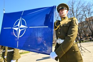  Galingi, nes vieningi: Lietuvoje paminėtos 21-osios narystės NATO metinės