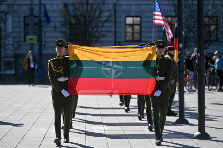  Galingi, nes vieningi: Lietuvoje paminėtos 21-osios narystės NATO metinės