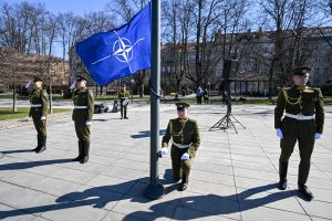  Galingi, nes vieningi: Lietuvoje paminėtos 21-osios narystės NATO metinės