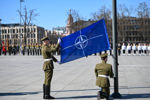  Galingi, nes vieningi: Lietuvoje paminėtos 21-osios narystės NATO metinės