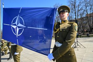 Galingi, nes vieningi: Lietuvoje paminėtos 21-osios narystės NATO metinės