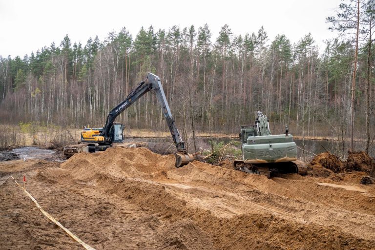 Tęsiama pratybų metu dingusių JAV karių paieška Pabradėje