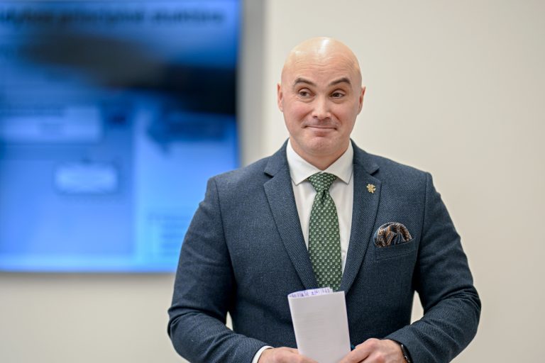 Viceministras T. Godliauskas Suomijoje: perimdami gerąsias sąjungininkų praktikas stipriname savo valstybės pasirengimą