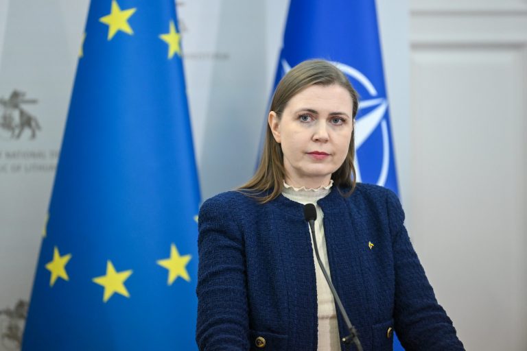 Krašto apsaugos ministrė D. Šakalienė išvyksta į gynybos ministrų susitikimus Briuselyje
