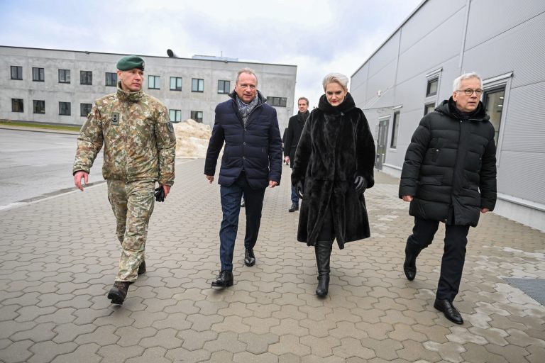 Krašto apsaugos viceministrė O. Mašalė: būtina investuoti tiek į Europos Sąjungos, tiek į Ukrainos gynybos pramonę