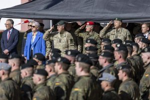  Vokietijos 45-oji brigada pradeda veiklą Lietuvoje, įsikuria Nemenčinėje