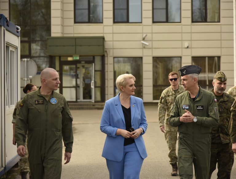 Iki 2030-ųjų planuojamos 300 mln. eurų investicijos į KOP Aviacijos bazės infrastruktūrą Šiauliuose