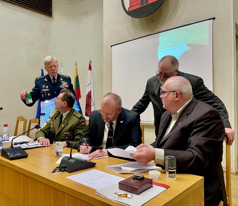 Lietuvos kariuomenės rezervo karių asociacija telkia pajėgas ir stiprina bendradarbiavimą