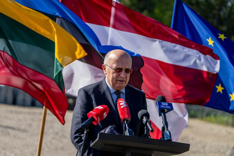  Baltijos šalių ir Lenkijos lyderystė: mus jungs viena gynybos linija