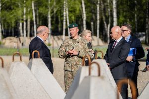  Baltijos šalių ir Lenkijos lyderystė: mus jungs viena gynybos linija