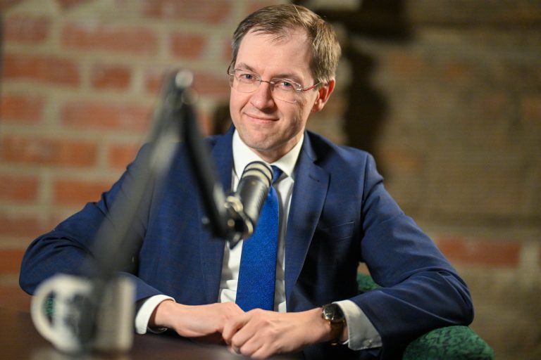Krašto apsaugos viceministras apie ES investicijas į gynybą: nebėra tokio tuščiažodžiavimo, sparčiai judame teisinga kryptimi