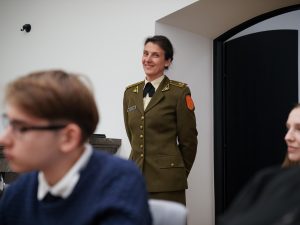  Apdovanoti tvirčiausias žinias pademonstravę Pilietiškumo egzamino nugalėtojai