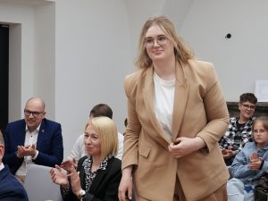  Apdovanoti tvirčiausias žinias pademonstravę Pilietiškumo egzamino nugalėtojai