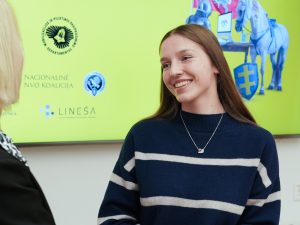  Apdovanoti tvirčiausias žinias pademonstravę Pilietiškumo egzamino nugalėtojai