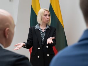  Apdovanoti tvirčiausias žinias pademonstravę Pilietiškumo egzamino nugalėtojai