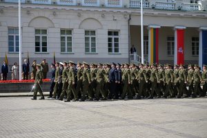  70 jaunų lyderių prisijungė prie Lietuvos kariuomenės karininkų gretų