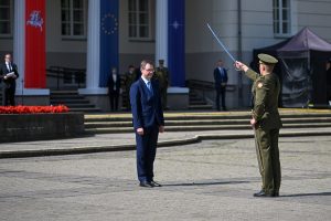  70 jaunų lyderių prisijungė prie Lietuvos kariuomenės karininkų gretų