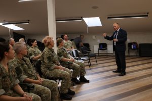  Specialiuose kursuose pedagogams apsilankęs viceministras T. Godliauskas: mokytojai – svarbi grandis patriotiškų piliečių rengime