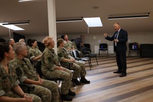  Specialiuose kursuose pedagogams apsilankęs viceministras T. Godliauskas: mokytojai – svarbi grandis patriotiškų piliečių rengime