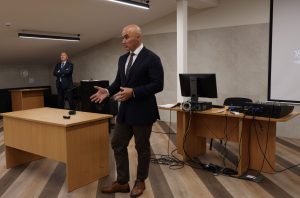  Specialiuose kursuose pedagogams apsilankęs viceministras T. Godliauskas: mokytojai – svarbi grandis patriotiškų piliečių rengime