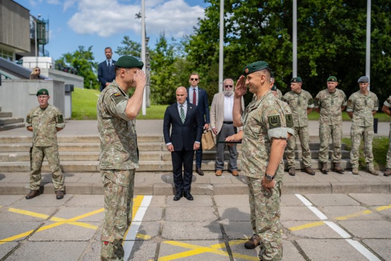  Lietuvos kariuomenės Mokymo ir doktrinų valdybai vadovaus brg. gen. Ž. Gaubys