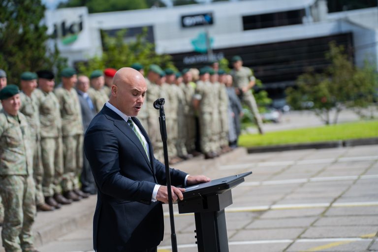 Lietuvos kariuomenės Mokymo ir doktrinų valdybai vadovaus brg. gen. Ž. Gaubys