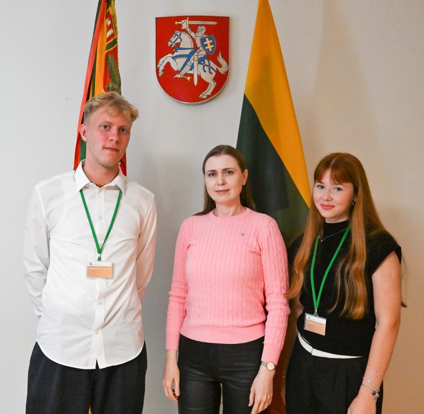 „Moksleiviai į Vyriausybę“ dalyviai jau planuoja ateitį krašto apsaugos sistemoje