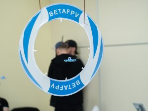  Tauragėje duris atvėrė „Airtech“ – jaunimui atsiveria galimybės pažinti dronų technologijas