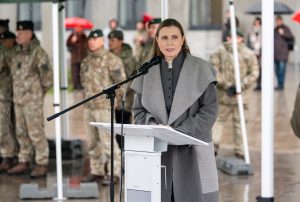  We take an active role in collective defence, says Minister D. Šakalienė at a unit deployment to Kosovo ceremony