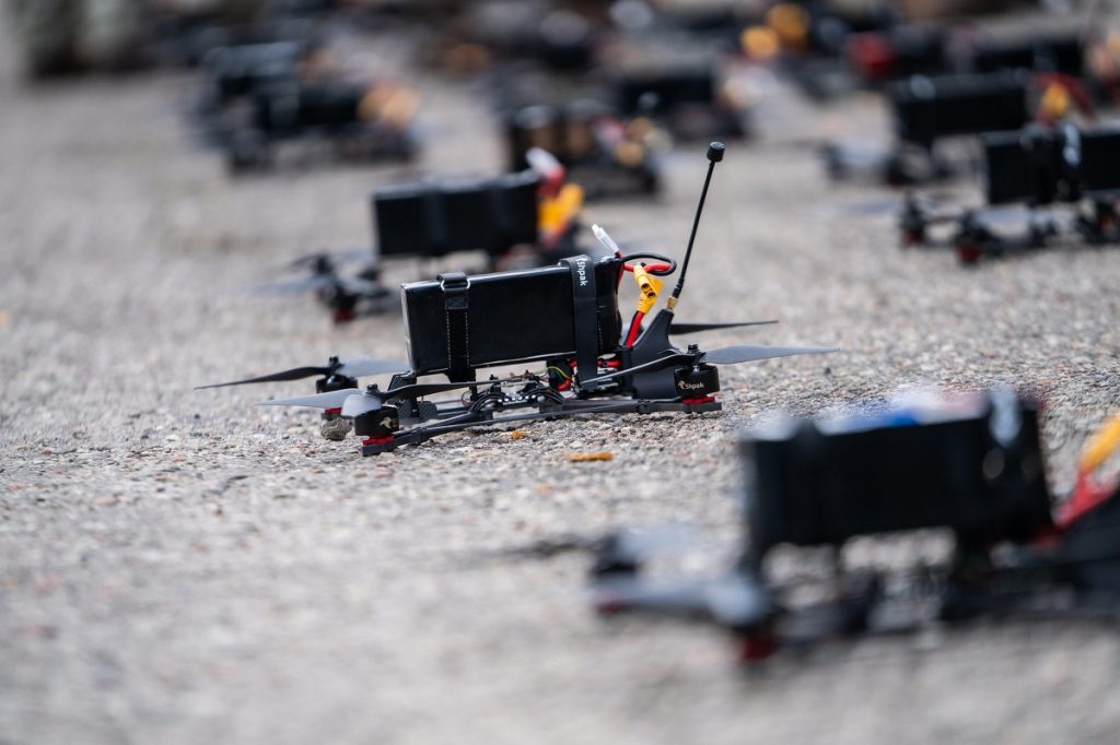 Ketvirtojoje „Dronų dienoje“ – naujausios technologijos ir dronų taktinės varžybos