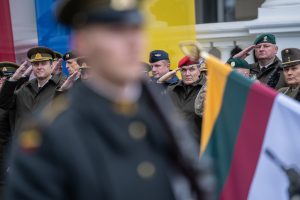  D. Šakalienė Krašto apsaugos ministerijos vėliavą perdavė R. Kaunui