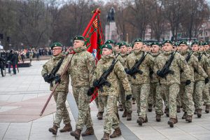 Ministras R. Kaunas: už mūsų taikos ir namų ramybės stovi Lietuvos kariai
