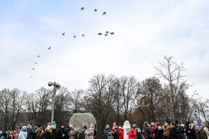  Ministras R. Kaunas: už mūsų taikos ir namų ramybės stovi Lietuvos kariai