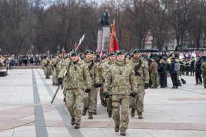  Ministras R. Kaunas: už mūsų taikos ir namų ramybės stovi Lietuvos kariai