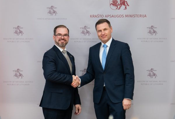  Ministras R. Kaunas: Perėjimas prie tikros oro gynybos turi būti spartesnis