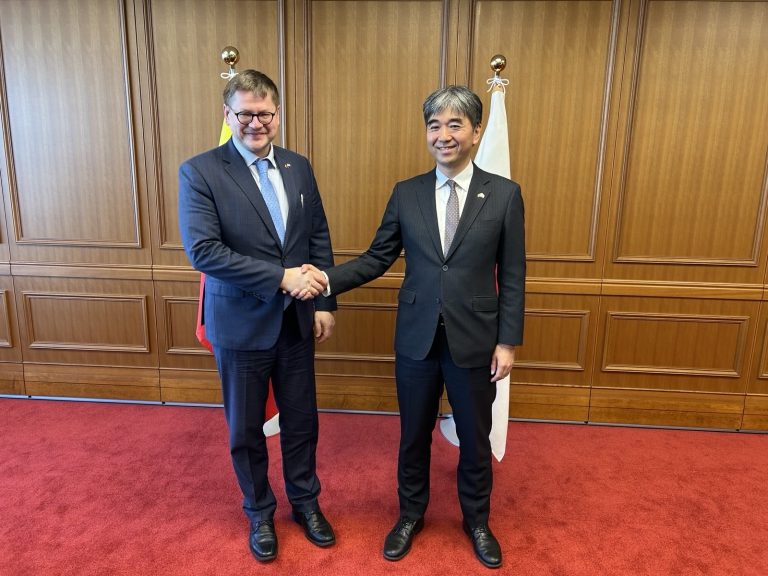 KAM gynybos politikos direktorius Japonijoje: Mūsų saugumo aplinka tampa vis labiau susijusi