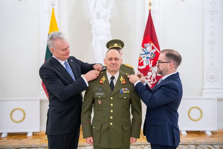 Plk. M. Petkevičiui suteiktas brigados generolo laipsnis 