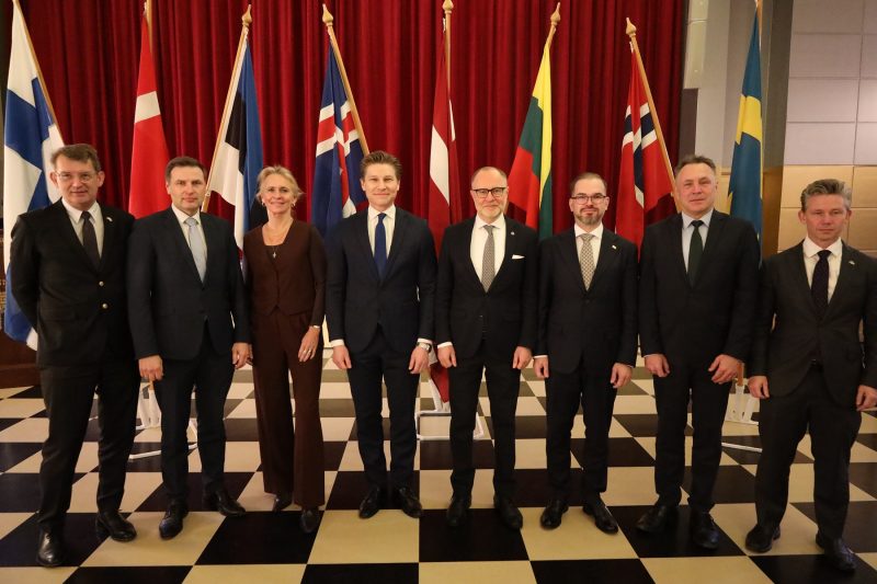 Šiaurės ir Baltijos šalys finansuos bendrą 500 mln. JAV dolerių vertės PURL paketą Ukrainai