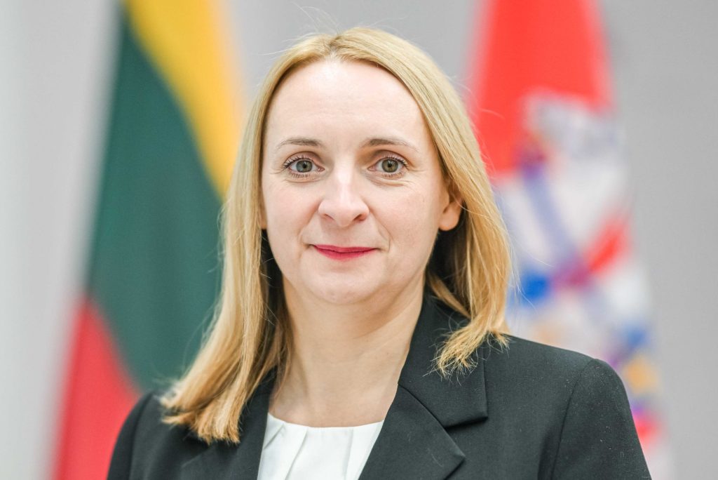 Darbą Krašto apsaugos ministerijoje pradėjo naujoji viceministrė Vitalija Zumerienė