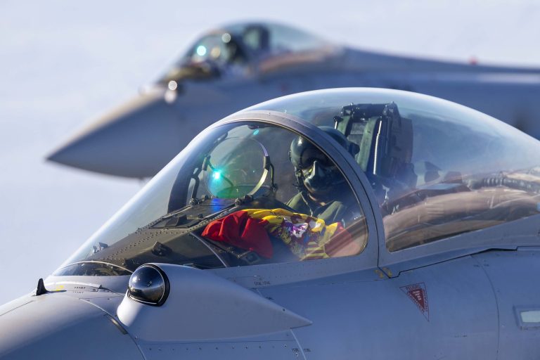 Ispanija stiprina Lietuvos oro gynybą: dislokuotos antidroninės sistemos „Crow“