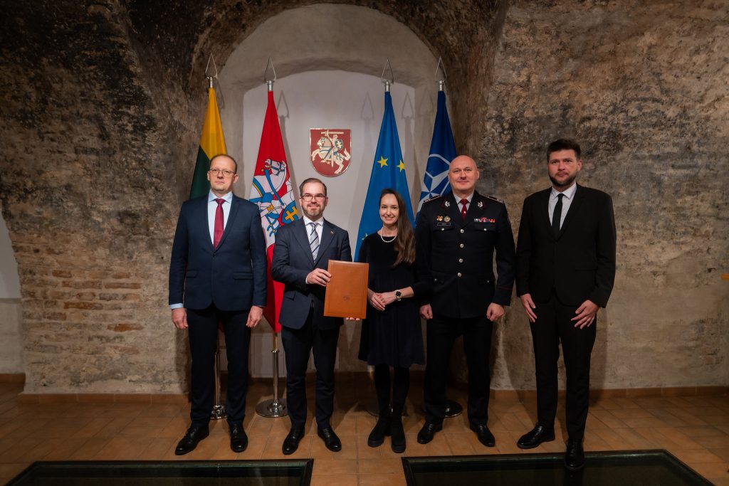 KAM pasirašytas susitarimas dėl bendradarbiavimo su Ekonomikos ir inovacijų ministerija, Lietuvos bankų asociacija, Lietuvos banku ir FNTT