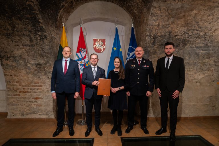 KAM pasirašytas susitarimas dėl bendradarbiavimo su Ekonomikos ir inovacijų ministerija, Lietuvos bankų asociacija, Lietuvos banku ir FNTT