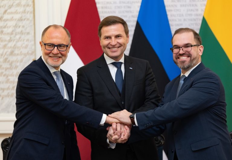 Baltic Ministers of Defence signed an agreement on 3B Military Mobility Area